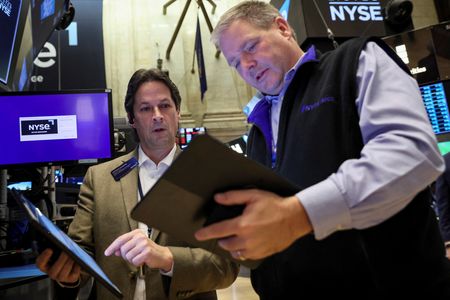 tagreuters.com2022binary_LYNXMPEIB10HR-VIEWIMAGE
